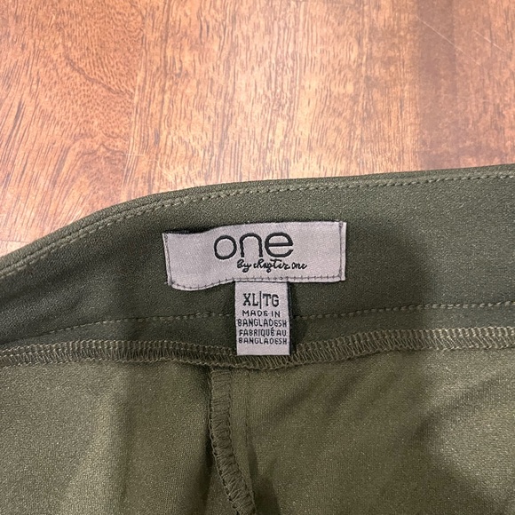 One by Chapter One Green Pull on Dress pants - Picture 2 of 4